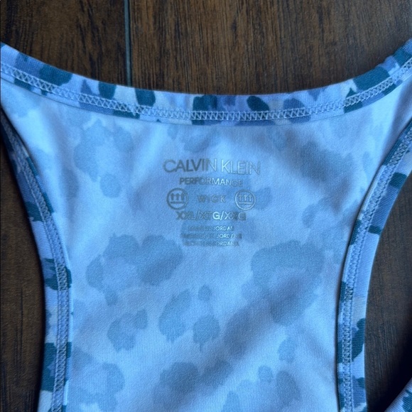 Calvin Klein Performance Crop Top Blue Cheetah size XXL (I22) - Picture 3 of 4